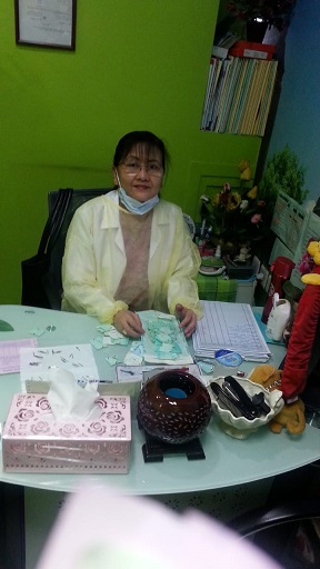 دكتورة انيه سونتس اخصائية اسنان بمستوصف نون